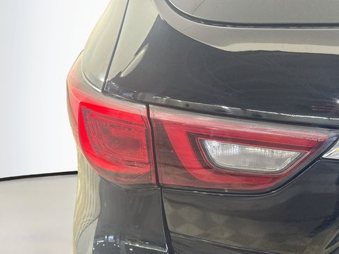 Used 2019 INFINITI QX60 Luxe w/ Essential Package FWD image 36