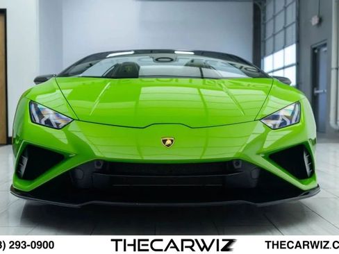 Used 2021 Lamborghini Huracan EVO RWD image 10