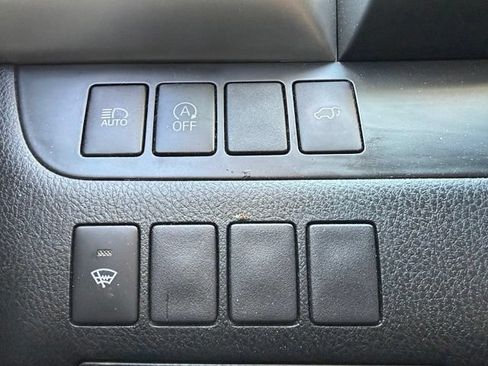 Used 2018 Toyota Highlander XLE AWD/4WD image 23