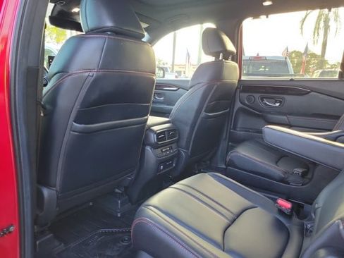Used 2024 Honda Pilot TrailSport image 15