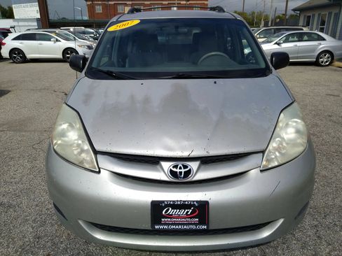 Used 2007 Toyota Sienna CE FWD image 8
