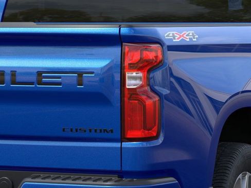 New 2026 Chevrolet Silverado 1500 Custom w/ LPO, Dark Essentials Package image 11