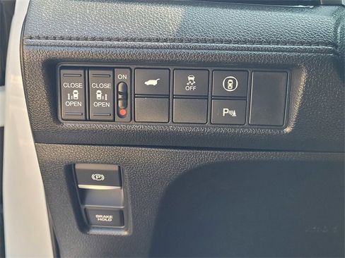 Certified 2024 Honda Odyssey Touring image 25