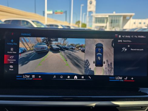 Used 2025 BMW X7 M60i w/ Executive Package image 20