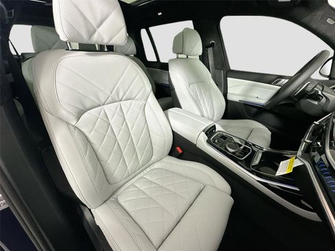 New 2026 BMW X7 xDrive40i w/ M Sport Package AWD/4WD image 31