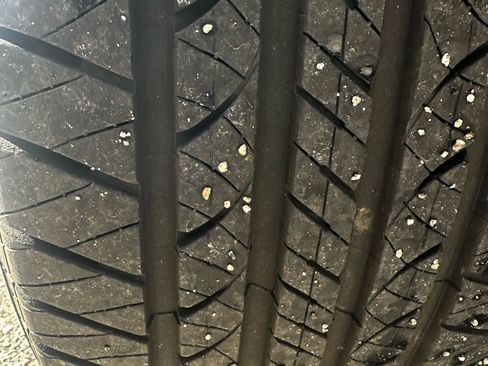 Used 2015 Ford Explorer XLT w/ Equipment Group 202B image 23