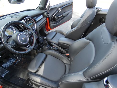 Used 2021 MINI Cooper S image 48