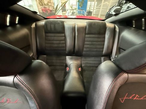 Used 2010 Ford Mustang GT Premium image 10