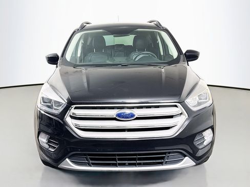 Used 2019 Ford Escape SEL image 2