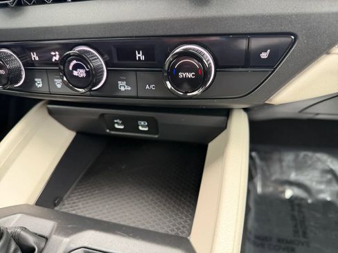 Used 2023 Honda Accord EX image 13
