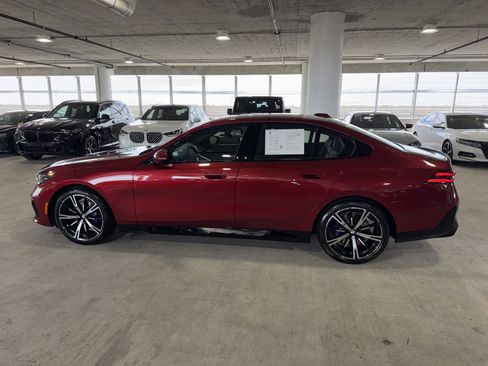 Used 2025 BMW 530i w/ M Sport Package image 5