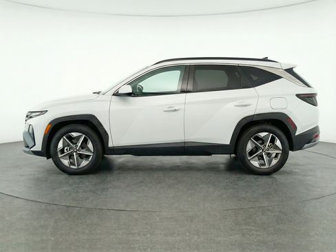 Used 2025 Hyundai Tucson SEL AWD/4WD image 5