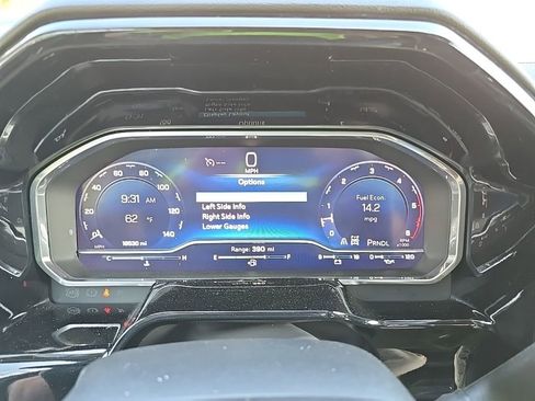 Used 2025 Chevrolet Silverado 2500 LT w/ Convenience Package image 22