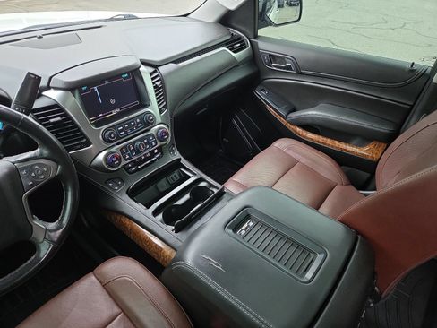 Used 2019 Chevrolet Tahoe Premier w/ Premier Plus Edition AWD/4WD image 19