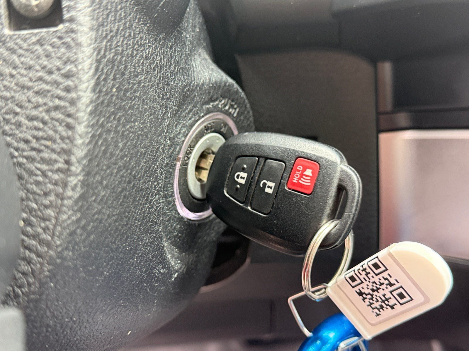 Used 2021 Toyota Tacoma SR AWD/4WD image 28
