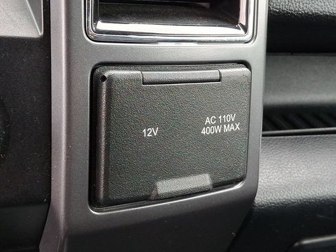 Used 2019 Ford F150 XLT w/ Equipment Group 302A Luxury AWD/4WD image 28