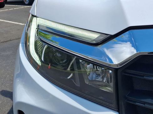 Used 2023 Honda Passport EX-L image 27