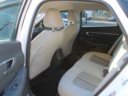 Used 2021 Hyundai Sonata SEL w/ Cargo Package image 23