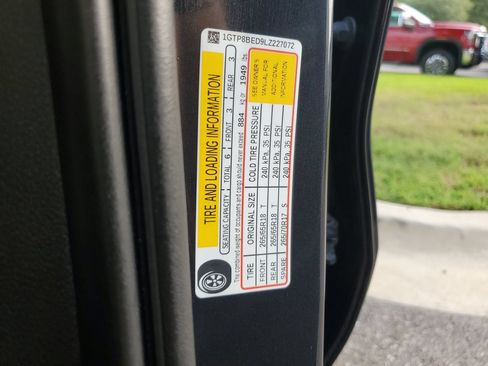 Used 2020 GMC Sierra 1500 SLE w/ SLE Value Package RWD image 32