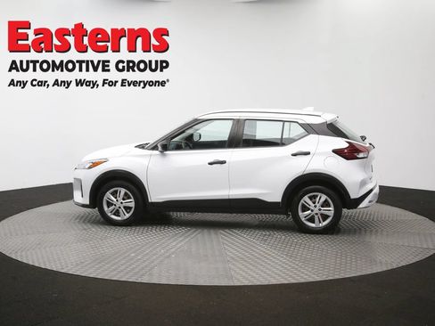 Used 2022 Nissan Kicks S FWD image 59