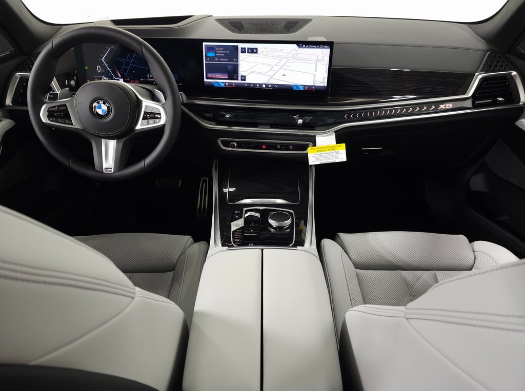 Used 2026 BMW X5 xDrive40i w/ M Sport Package AWD/4WD image 8
