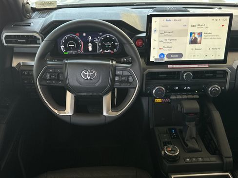 New 2026 Toyota 4Runner TRD Off-Road Premium AWD/4WD image 15