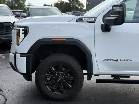 Used 2024 GMC Sierra 3500 AT4 w/ AT4 Premium Plus Package image 2