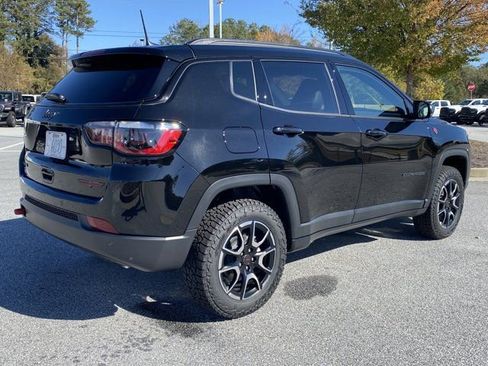 New 2026 Jeep Compass Trailhawk w/ Sun, Sound & Navigation Group image 4