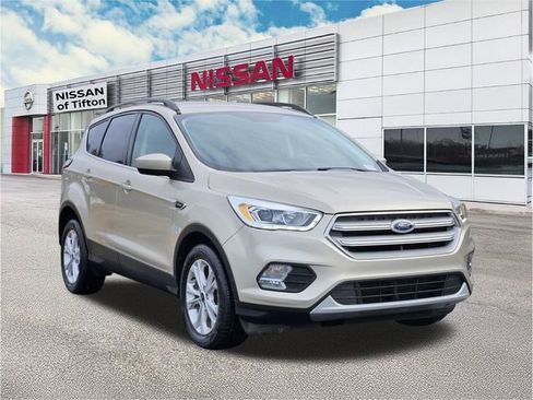 Used 2018 Ford Escape SEL image 1