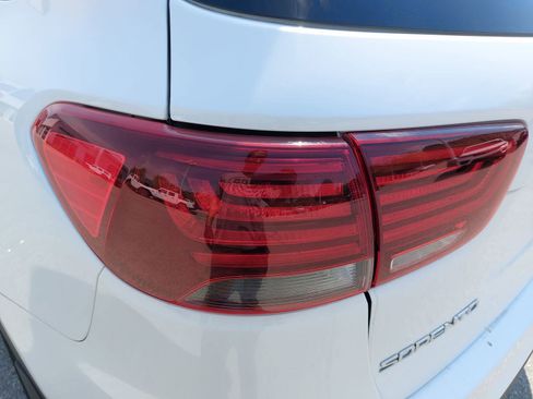 Used 2020 Kia Sorento L image 36