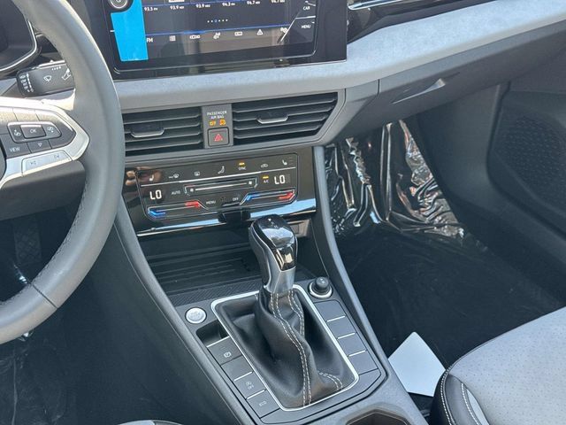 New 2026 Volkswagen Jetta SE FWD image 10
