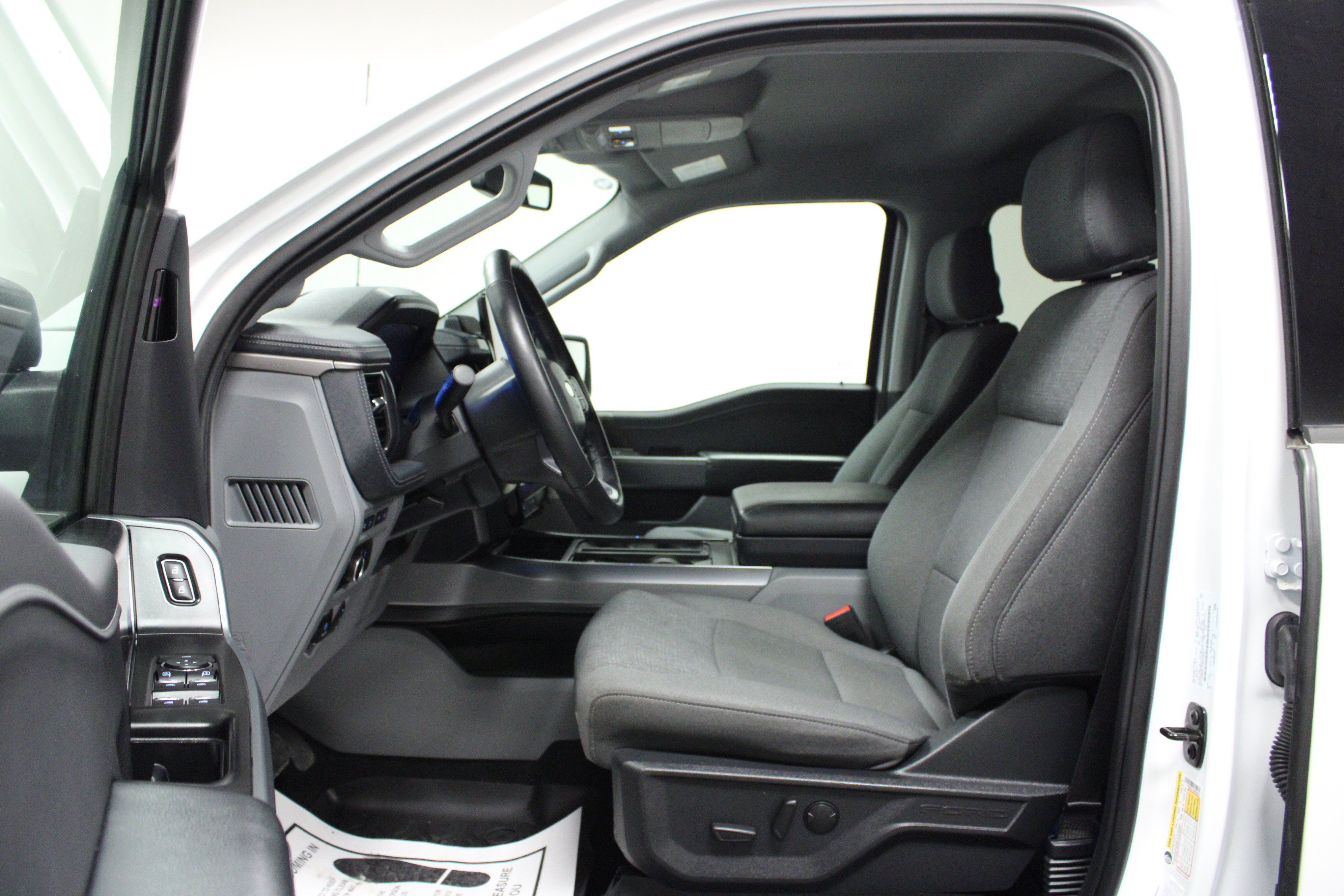 Used 2024 Ford F150 Lightning Flash AWD/4WD image 12
