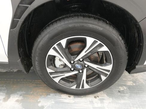 Used 2025 Subaru Crosstrek 2.0i Premium image 12