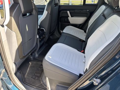 Certified 2026 Land Rover Defender 110 OCTA image 14