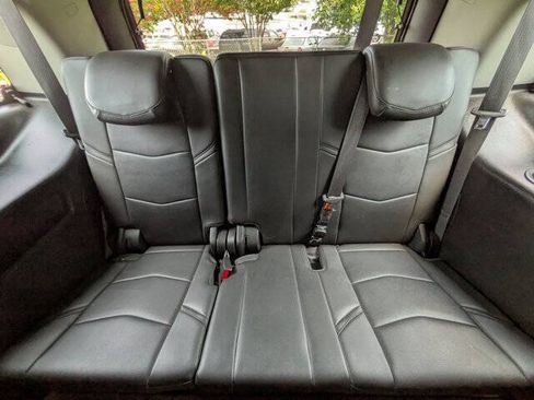 Used 2016 Cadillac Escalade Premium AWD/4WD image 34