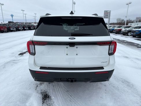 New 2026 Ford Explorer ST-Line w/ ST-Line Street Pack image 4