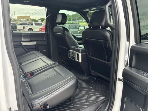 Used 2019 Ford F150 Lariat w/ Equipment Group 502A Luxury AWD/4WD image 22