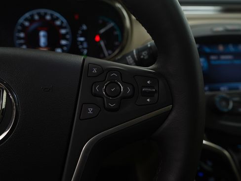 Used 2014 Buick LaCrosse Premium w/ Driver Confidence Package image 18