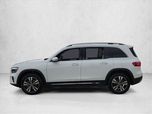 Used 2026 Mercedes-Benz GLB 250 image 9