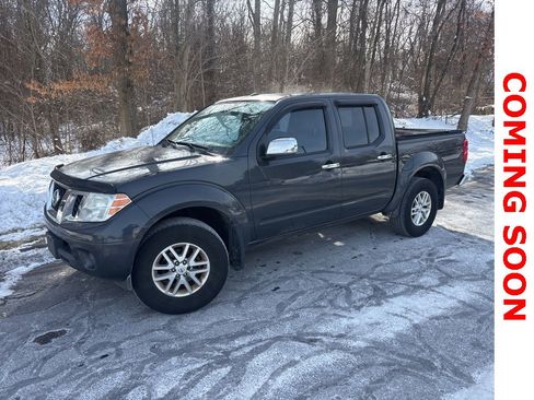 Used 2014 Nissan Frontier SV image 1