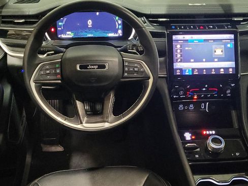 Used 2022 Jeep Grand Cherokee Limited 4xe image 22