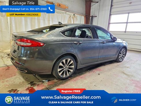 Used 2019 Ford Fusion SE AWD/4WD image 4