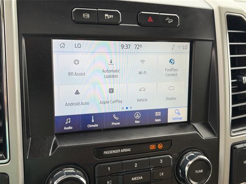 Used 2021 Ford F250 Lariat w/ Lariat Ultimate Package AWD/4WD image 12