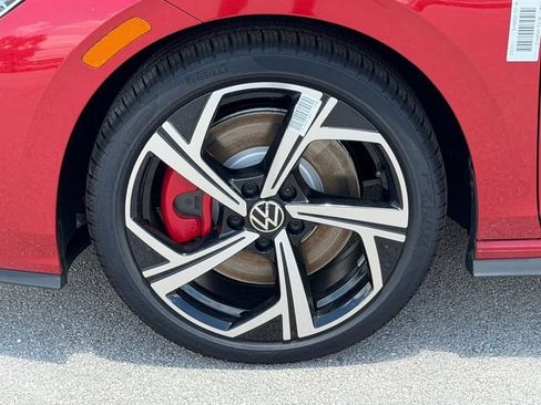 New 2026 Volkswagen GTI SE FWD image 11