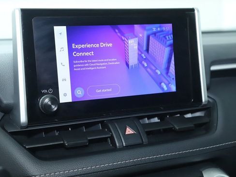 Used 2025 Toyota RAV4 XLE image 27