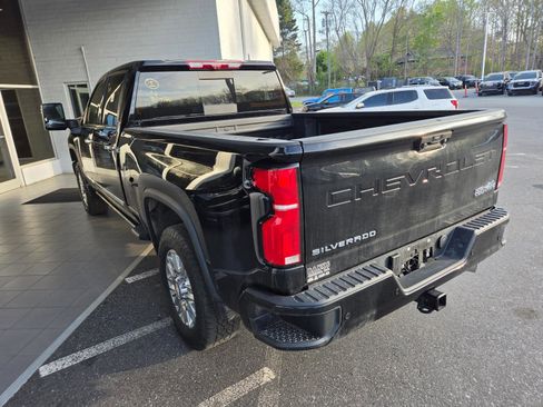 Used 2025 Chevrolet Silverado 2500 High Country w/ Technology Package image 9