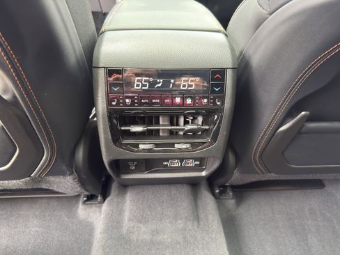 Used 2025 Jeep Grand Cherokee L Summit AWD/4WD image 26