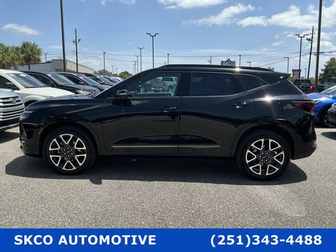 Used 2025 Chevrolet Blazer RS FWD image 2