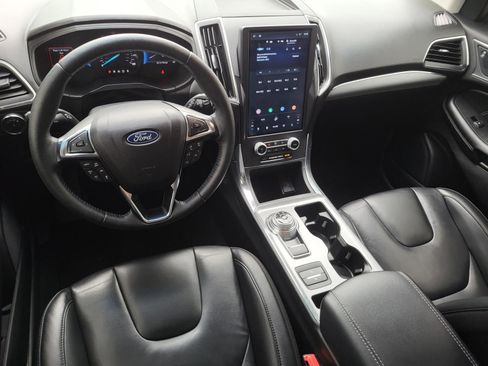 Used 2022 Ford Edge Titanium AWD/4WD image 17