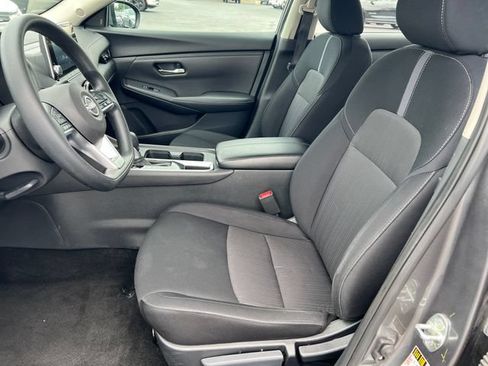 Used 2024 Nissan Sentra SV FWD image 3